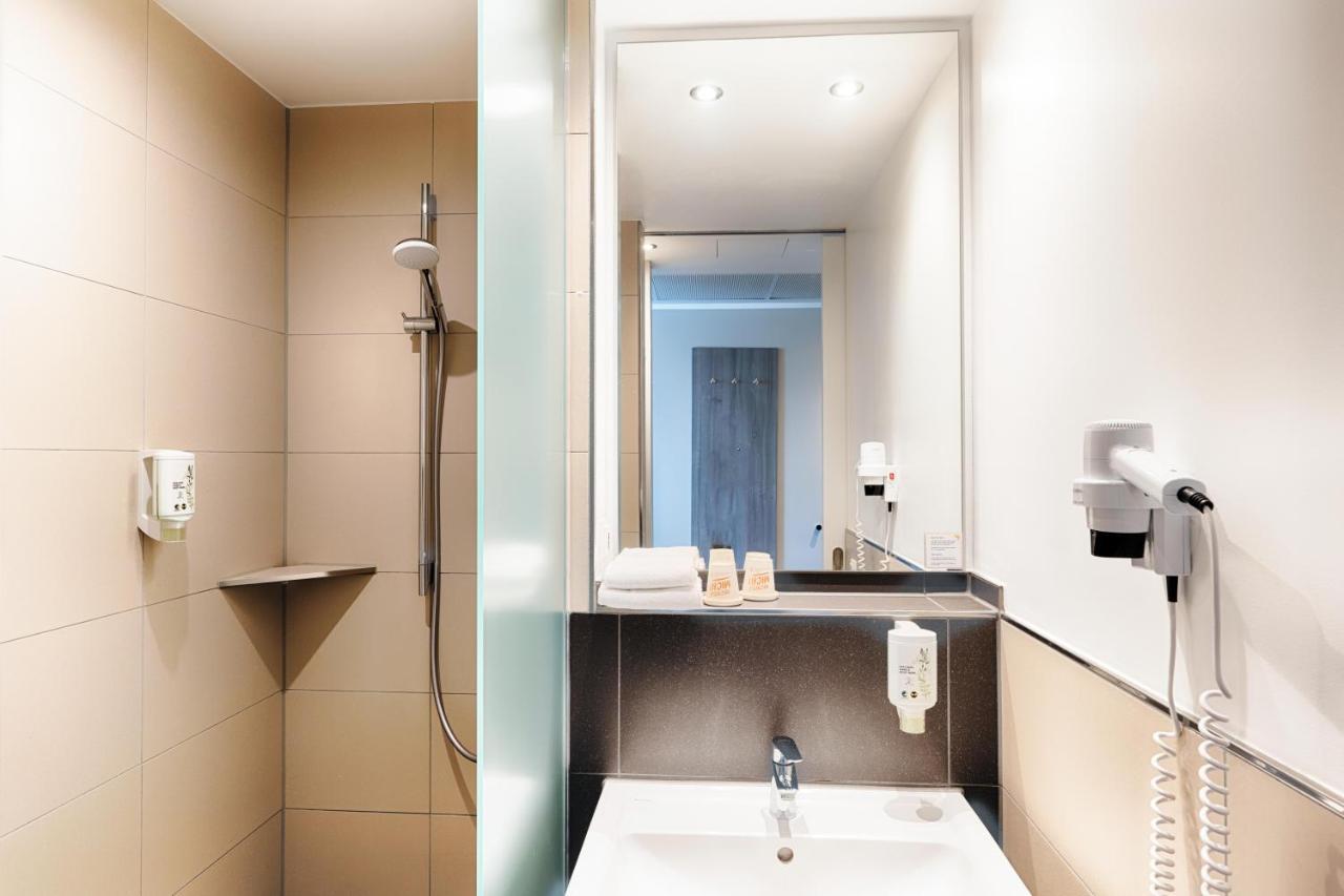 B&B Hotel Nuernberg-Plaerrer Екстериор снимка