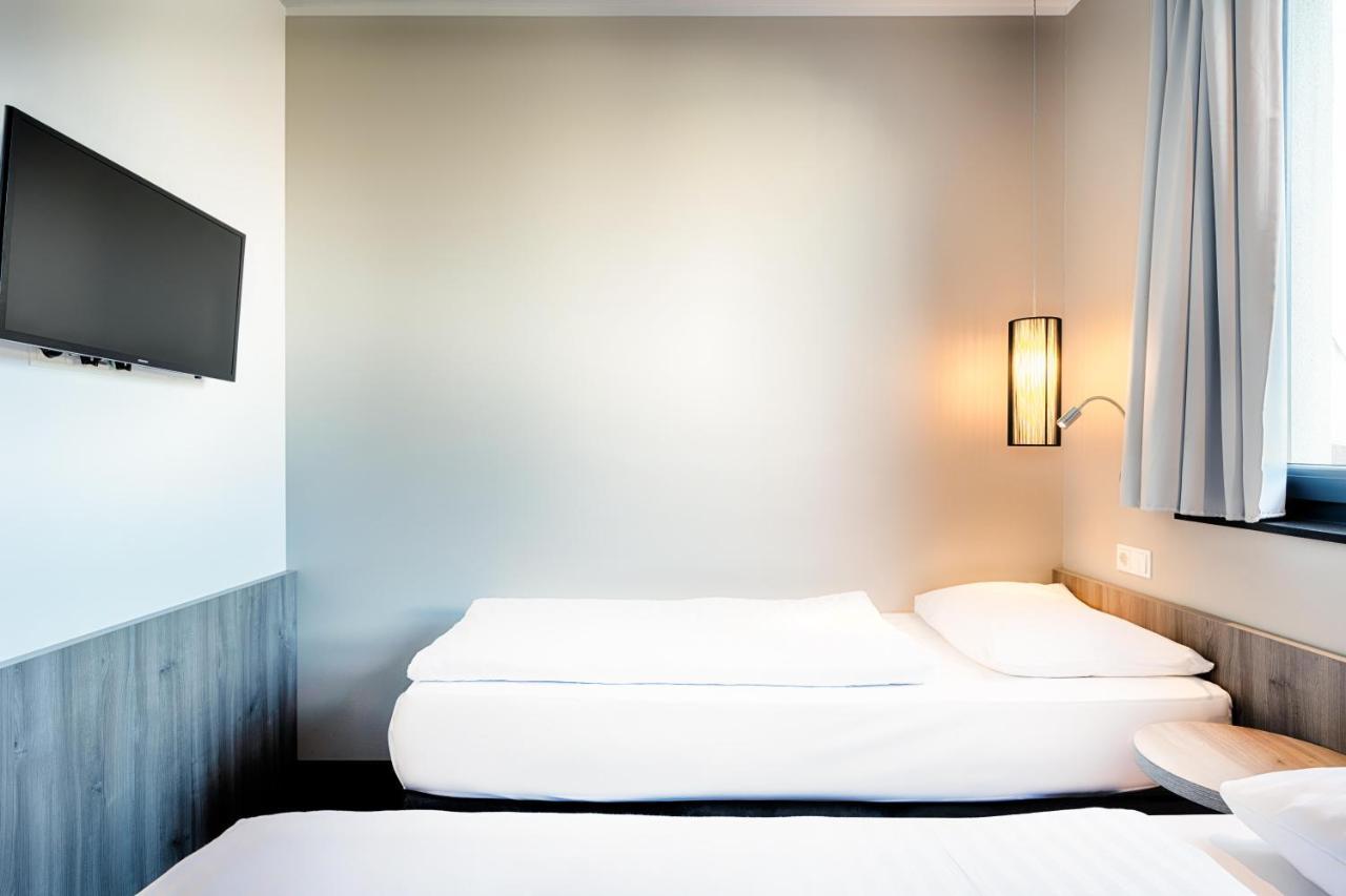 B&B Hotel Nuernberg-Plaerrer Екстериор снимка