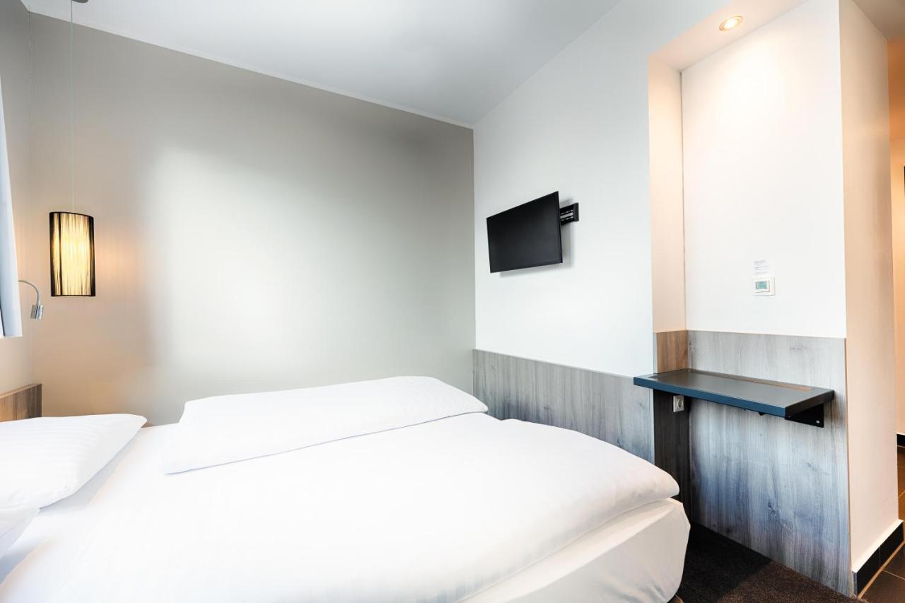 B&B Hotel Nuernberg-Plaerrer Екстериор снимка