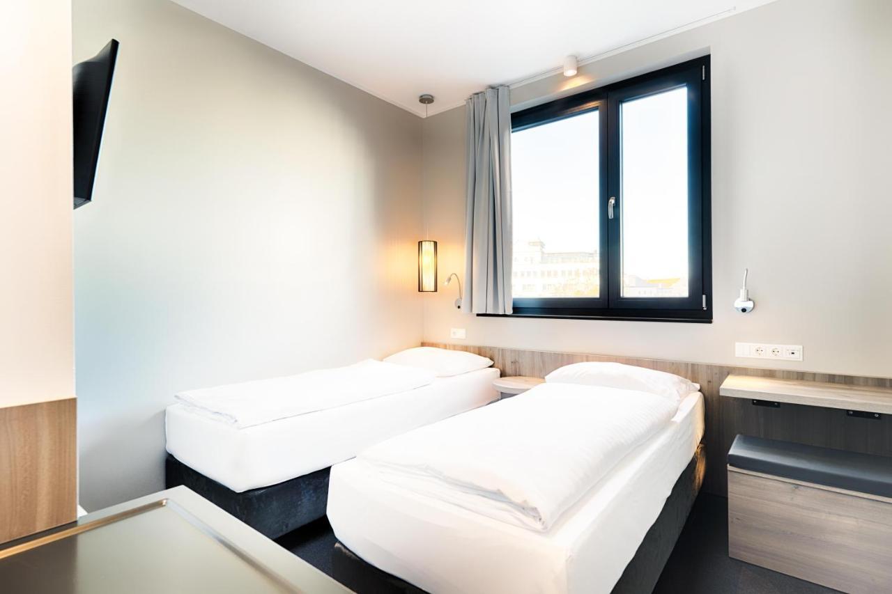 B&B Hotel Nuernberg-Plaerrer Екстериор снимка